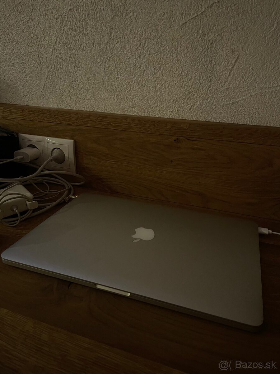 MacBook Pro Retina 15” (Mid 2014) – i7 / 16 GB RAM / SSD - 3