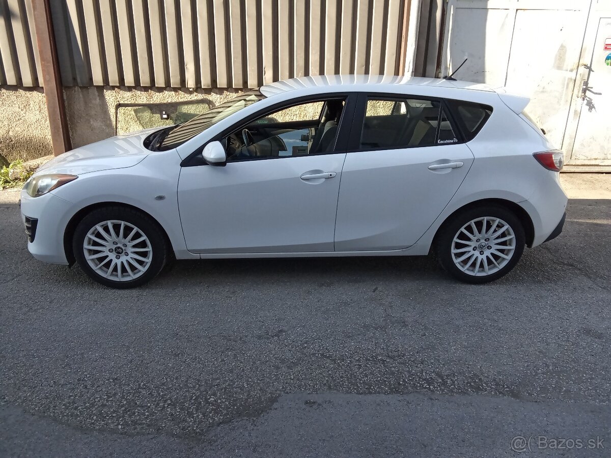 Mazda3 typ BL rok 2010 1.6i 5 dverové hatchback biela - 3