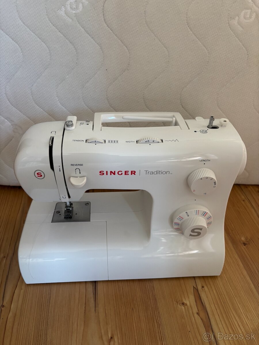 Predám šijací stroj Singer Tradition (model 2282) - 3