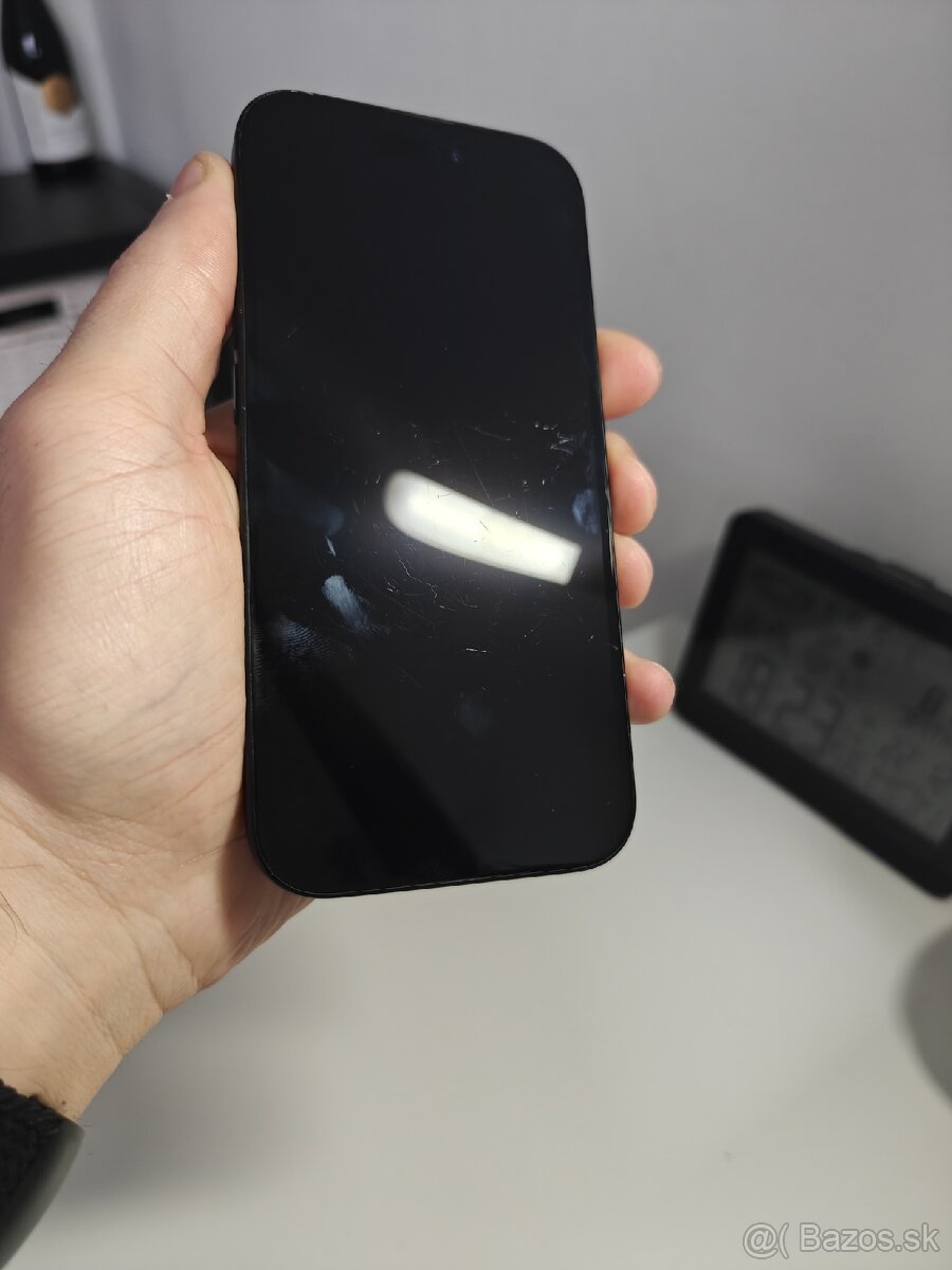 Apple iPhone 15 128GB (87% batéria) - 3