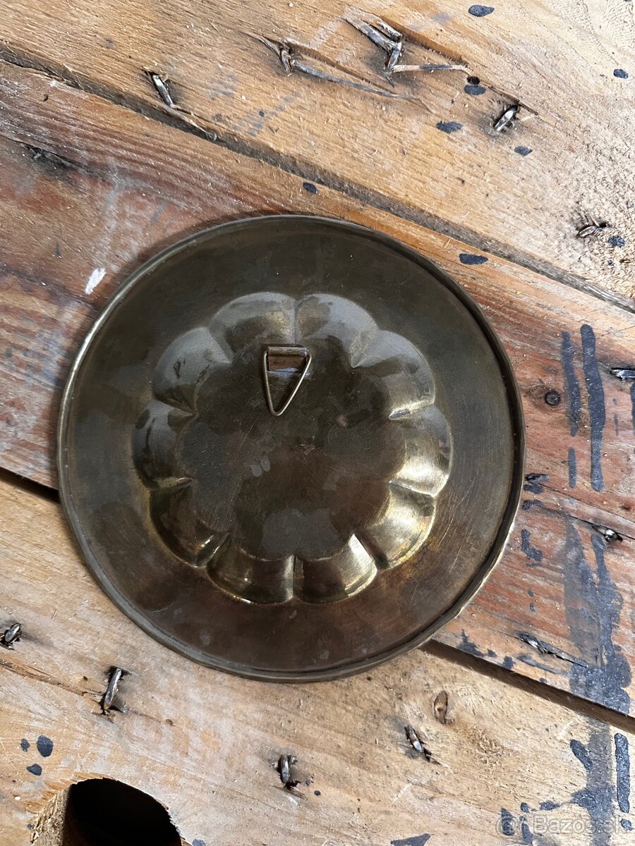 ✨ Vintage mosadzný dekoratívny tanier - 3