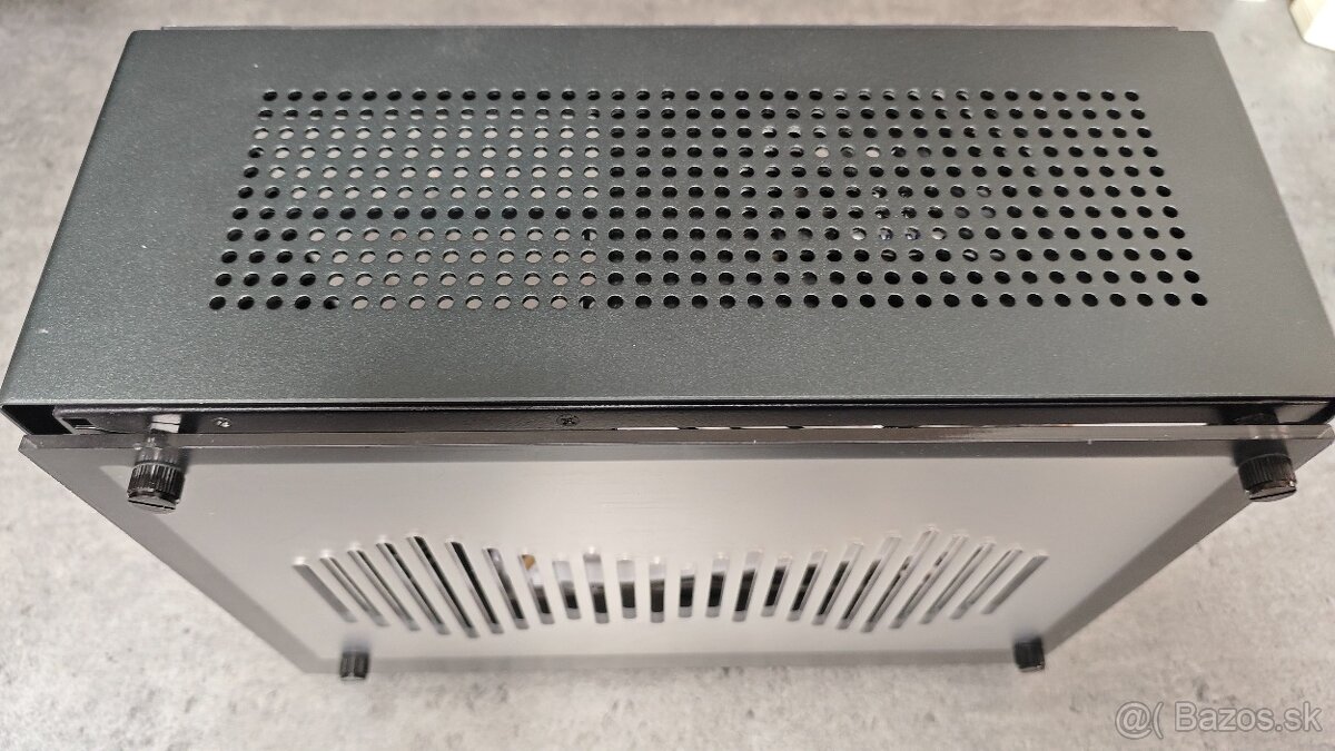 Predám PC skrinky Zalman M2 mini gray. - 3