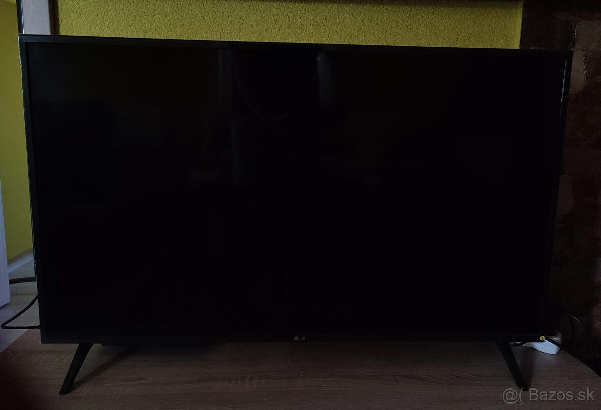 LG 4K UHD TV, webOS Smart TV 43" - 3