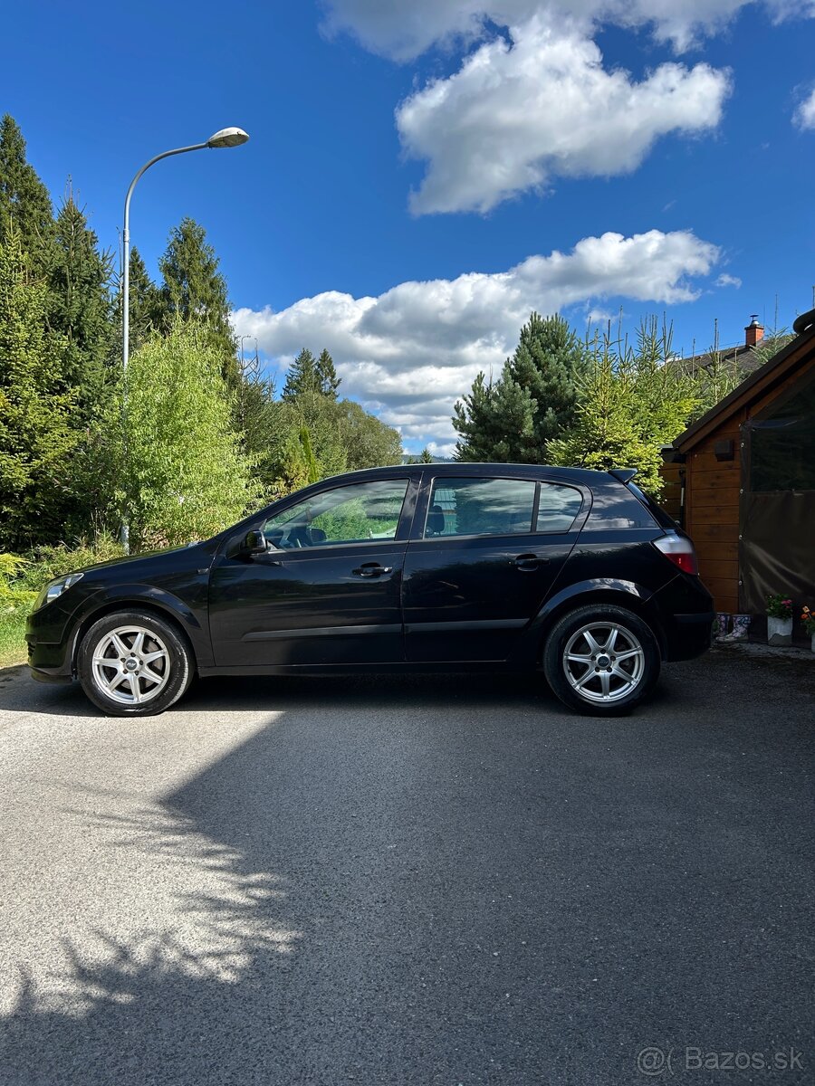 Opel Astra H 1.9 CDTI - 3