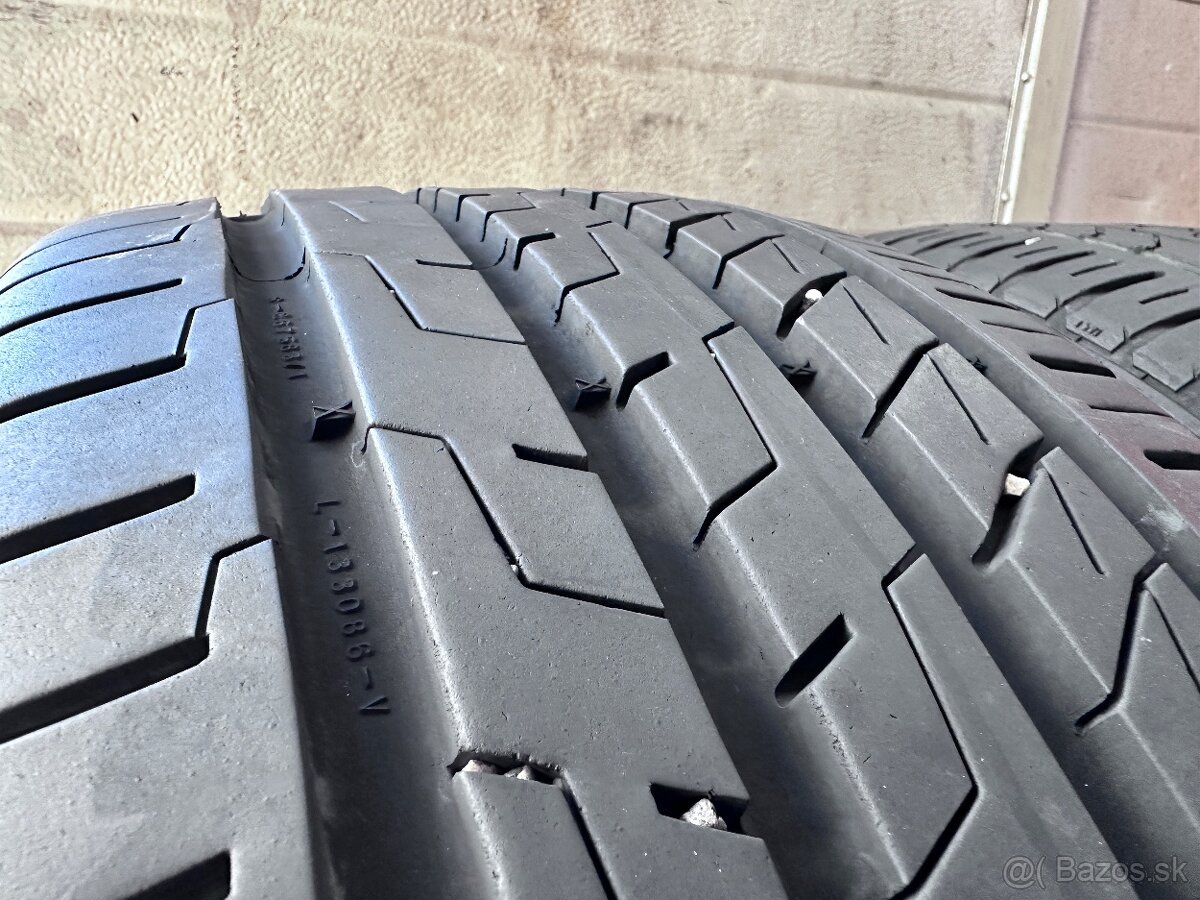 215/40R17 letne - 3