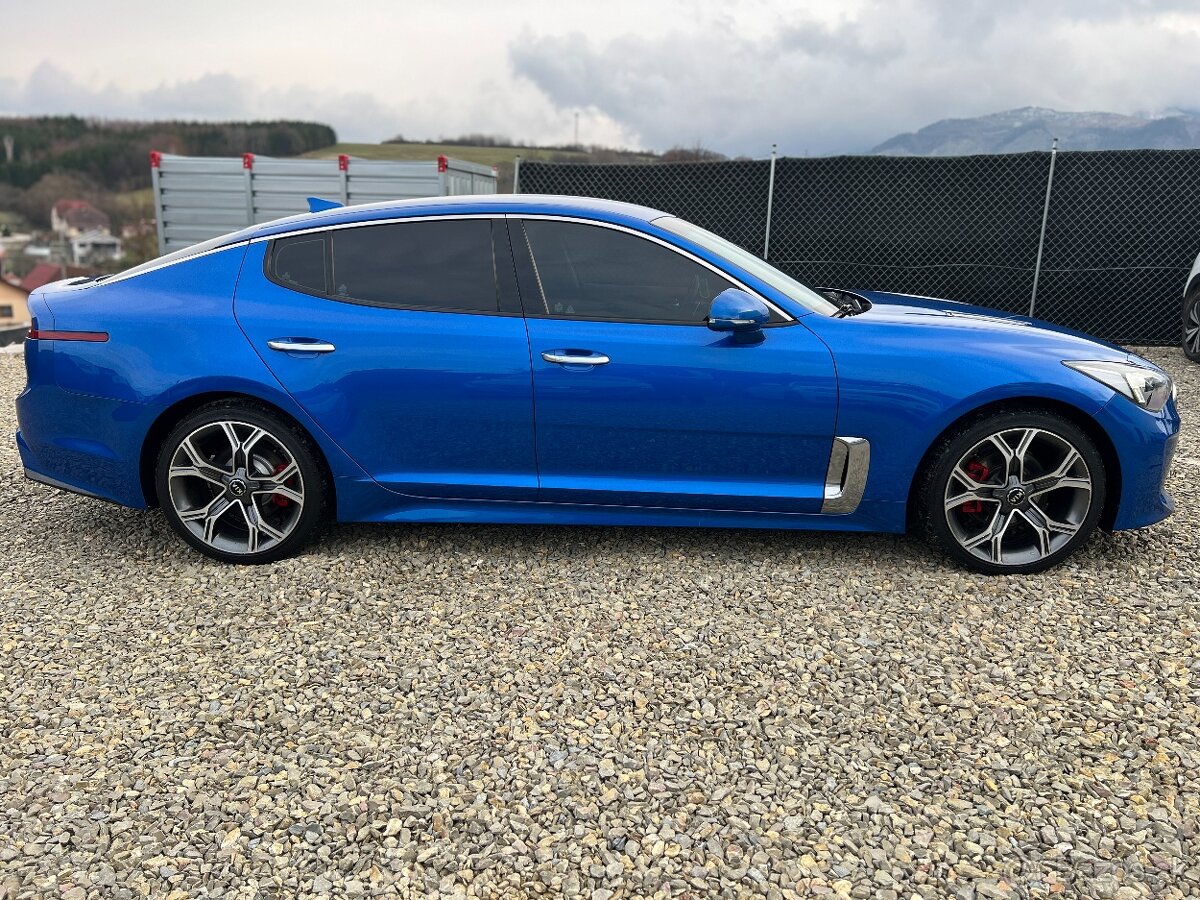 Kia Stinger Platinum A/T - 3