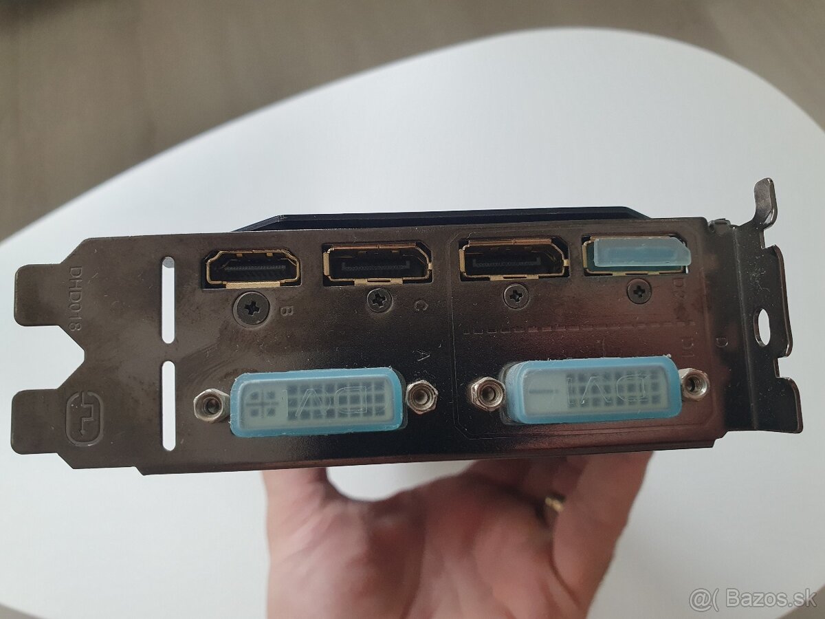 Predam graficka kartu GIGABYTE GTX 970 WindForce 3X OC 4GB - 3