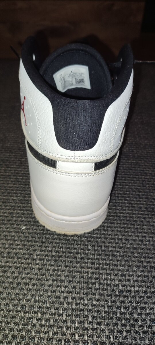 Predám botasky Nike JORDAN - 3