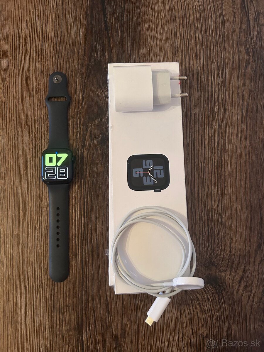 Apple Watch SE 40 mm (2.generacia) - 3