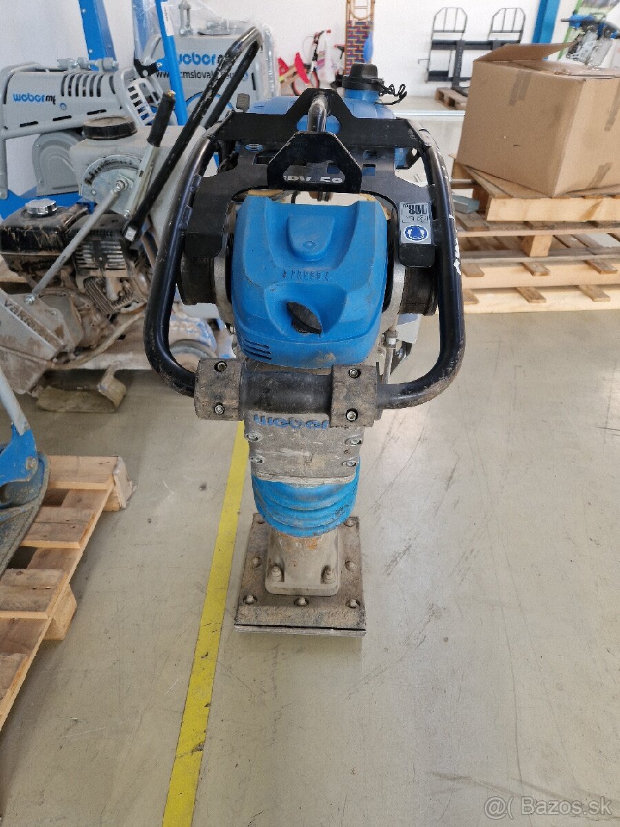 Vibračná noha Weber SRV590II - 3