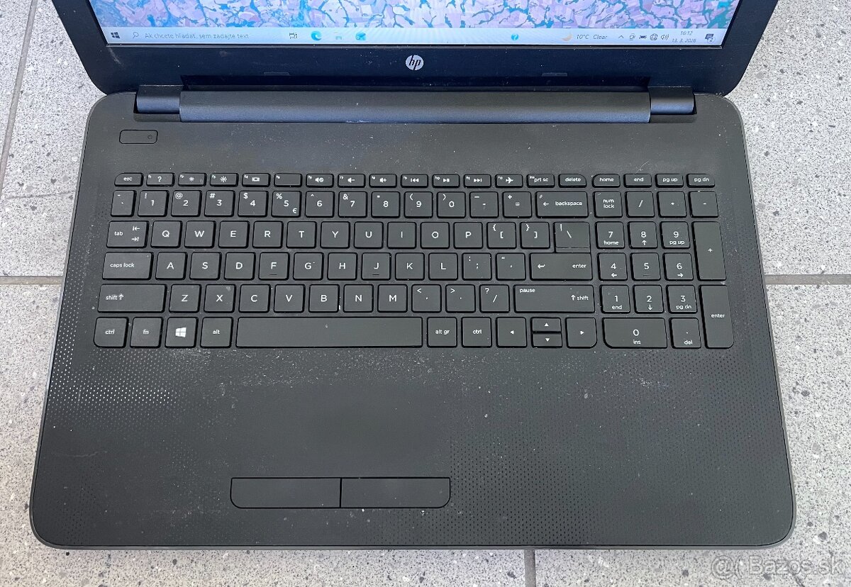 HP 255 G4 / AMD 4-jadro / 8GB RAM / 240GB SSD / 15.6" - 3