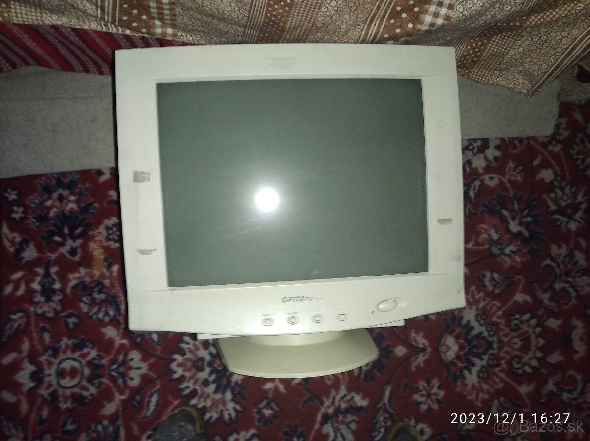 ponúkam monitor na ND - 3