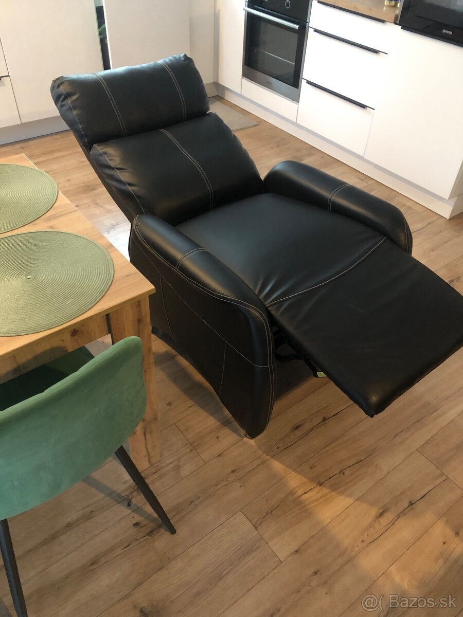 Polohovateľné kreslo - 3