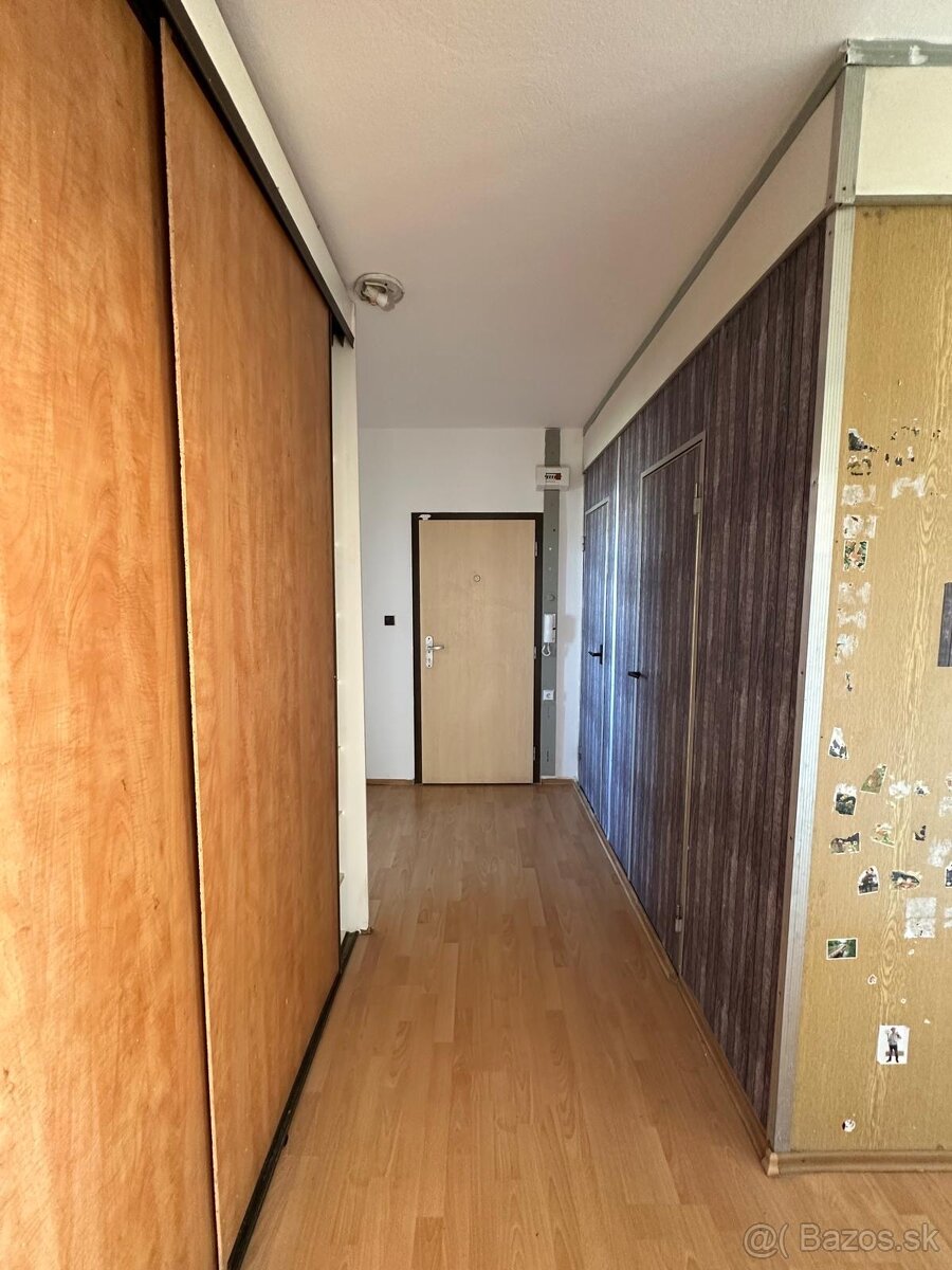 Kuchyňa a roldor skriňa - 3