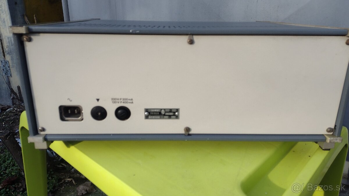 Predám Tesla generátor BM 492 cena 50 eur. - 3