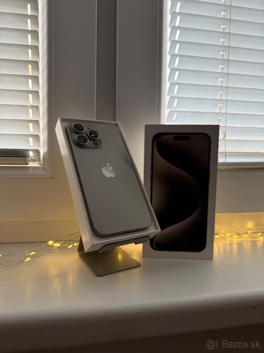 Apple iPhone 15 Pro Max 256GB - 3