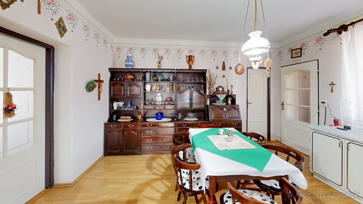 rozľahlý 7i dvojgeneračný rodinný dom , Horné Dubové - 3