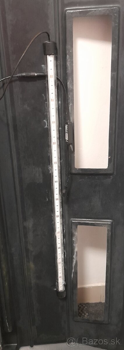 Svetlo + kryt na akvárium - 3