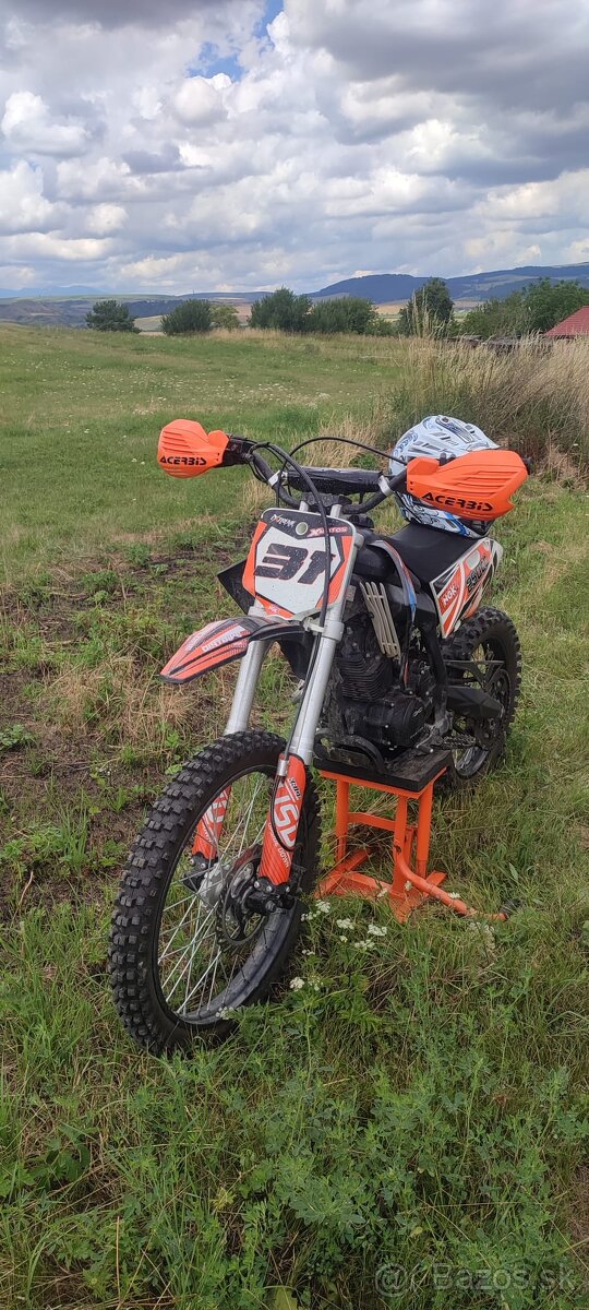 X-moto 250