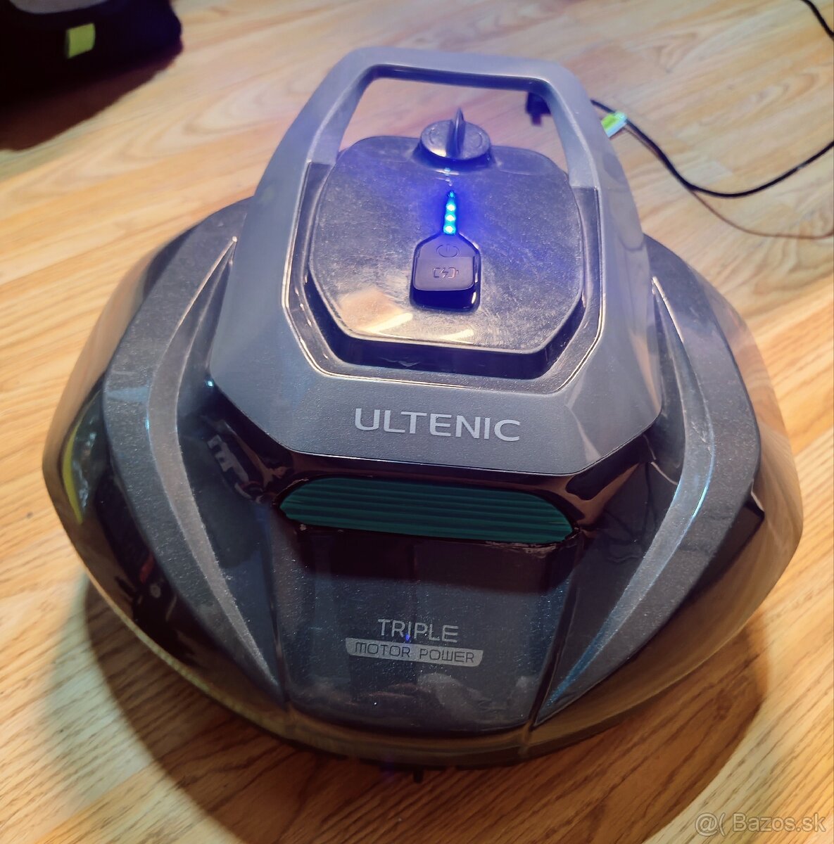 Bazénový robotický vysávač - 3