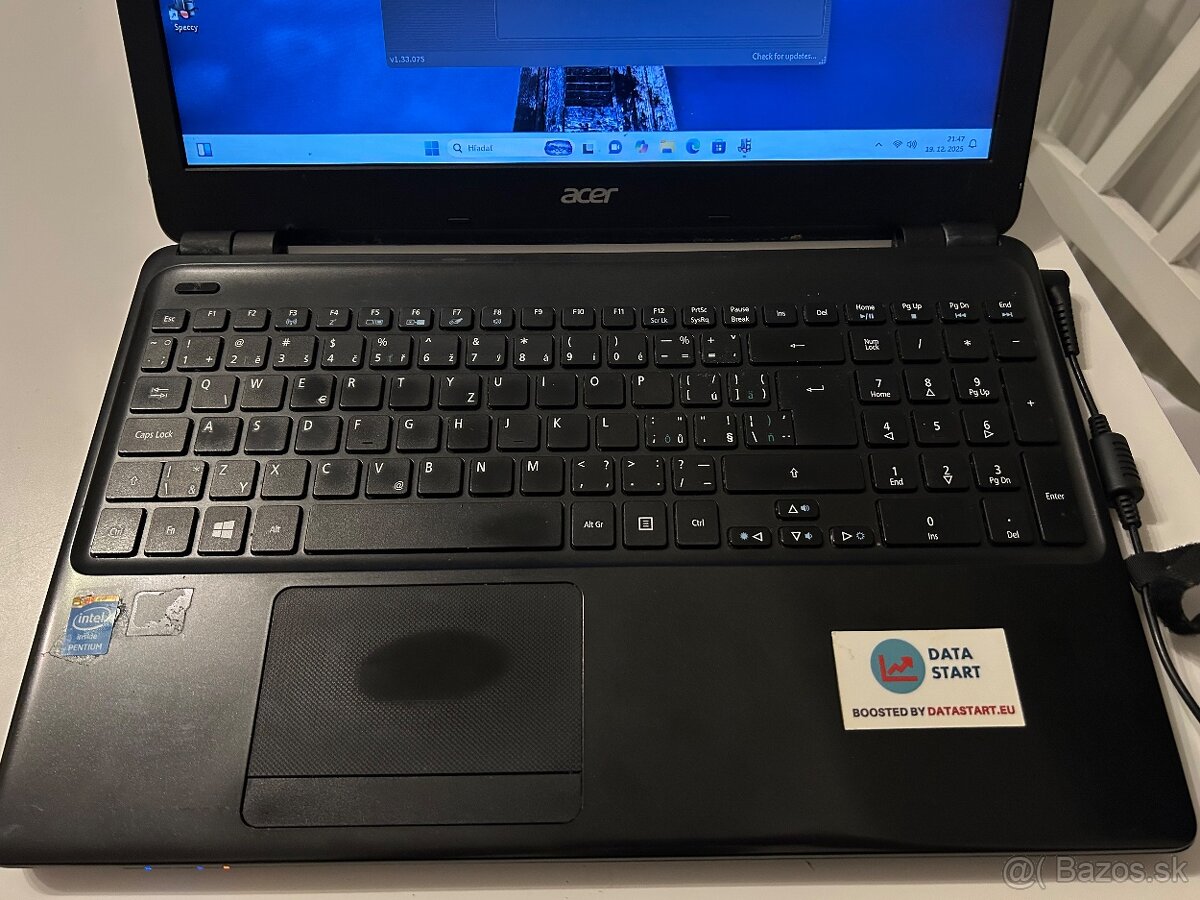 Acer Aspire e1-funkčný vhodný na diely-15,6"HD,Pentium,SSD - 3