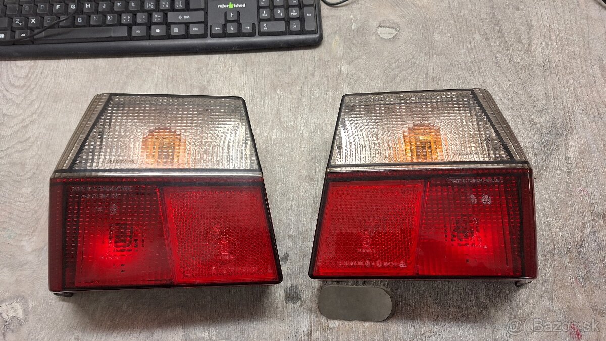 škoda favorit ,forman pravý predný blatník. - 3