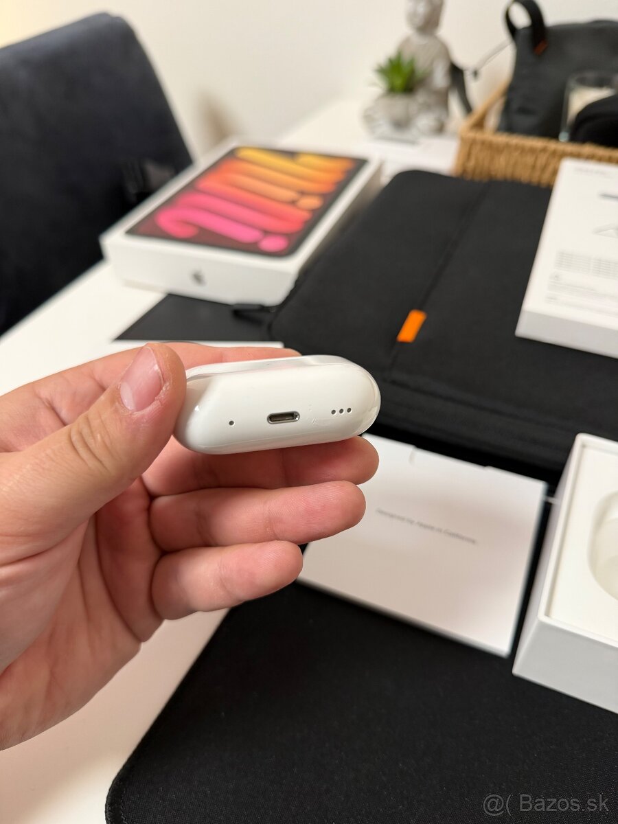 Airpods Pro 2 Lightning case - 3