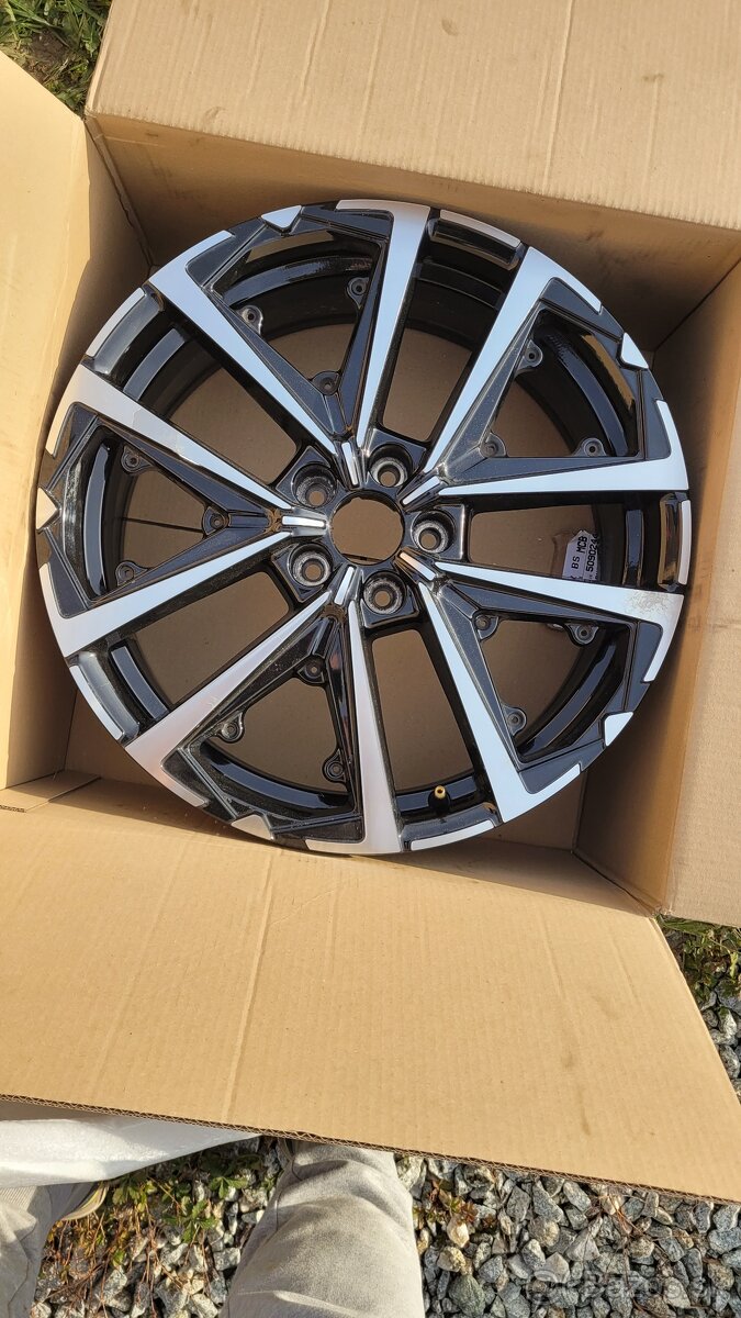 DS 7 elektrony EDINBURGH 19" - 3