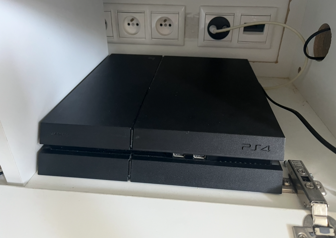 PS4 1TB - 3