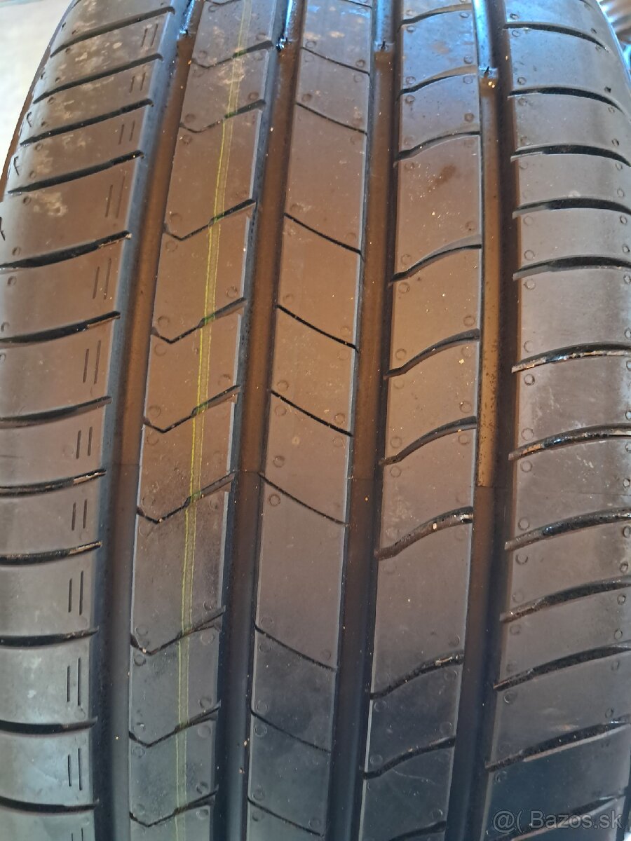215/55 r18 letne Nove - 3