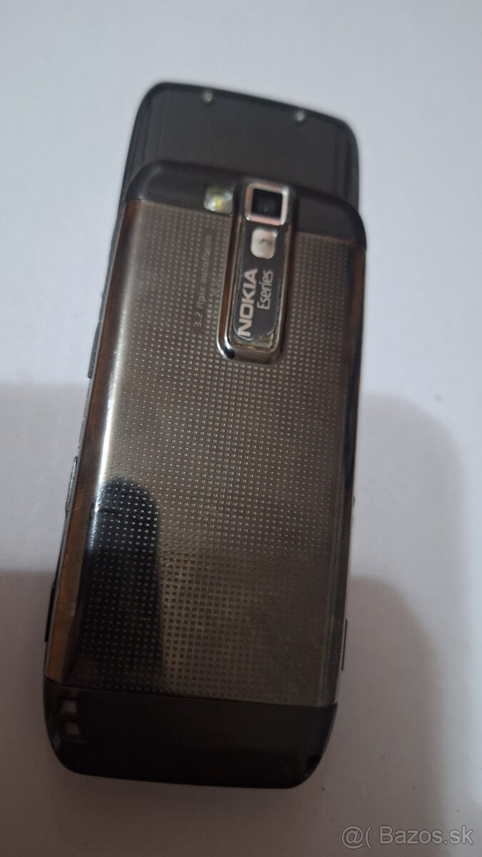 Nokia E66 - 3