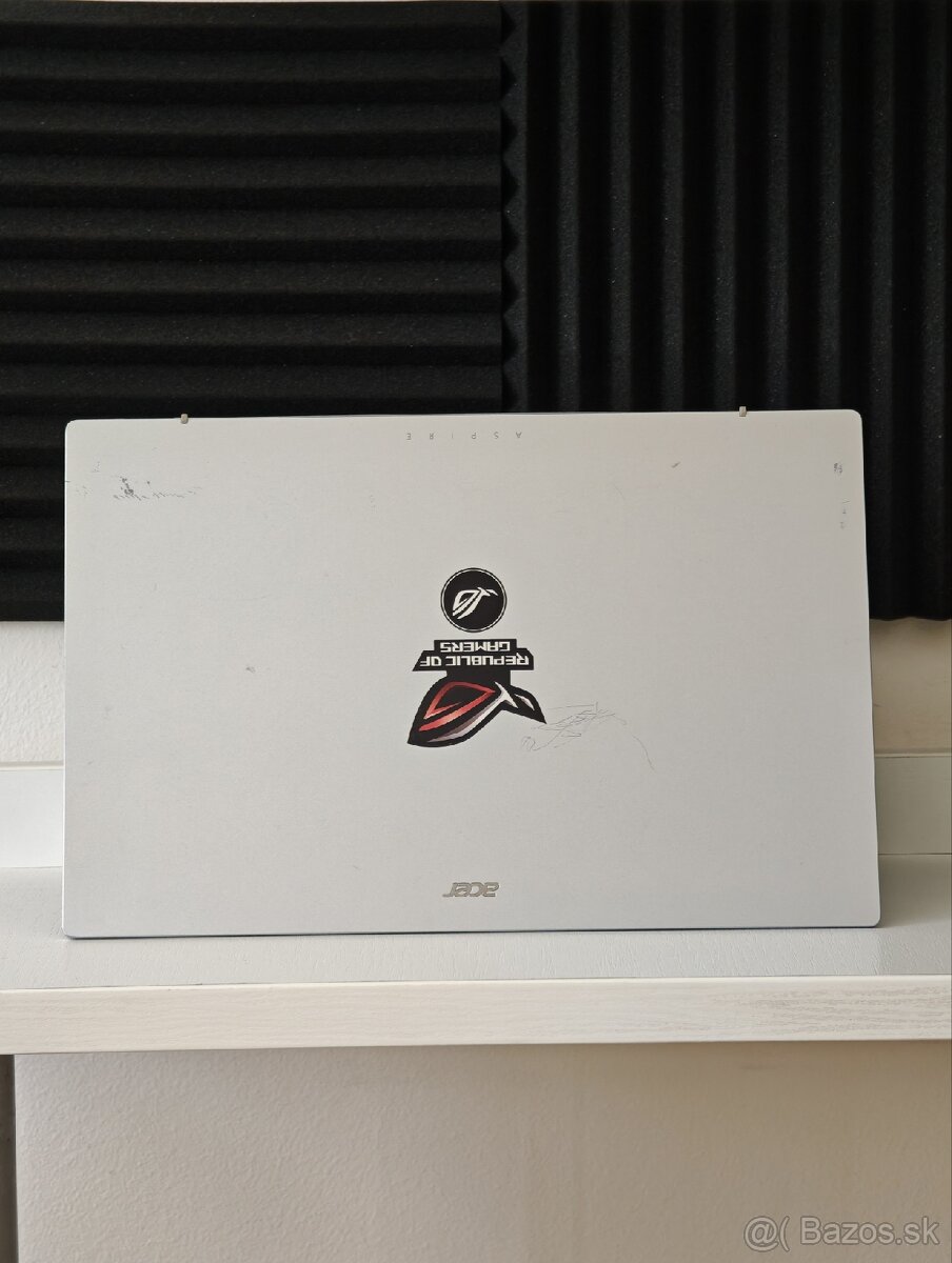 Acer Aspire 3 15 - 3