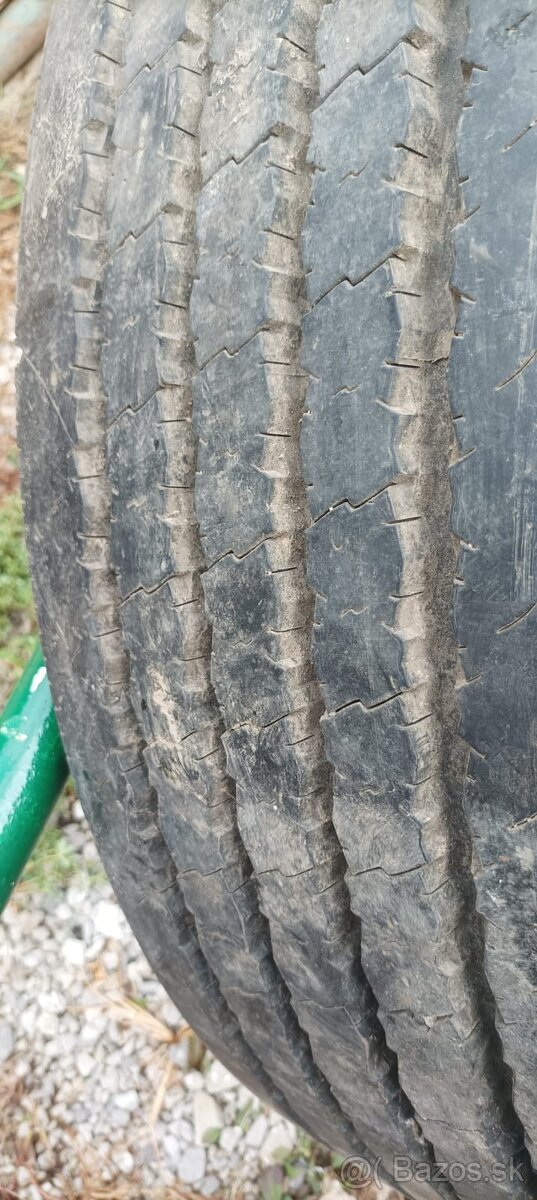 295/80 r22,5 - 3