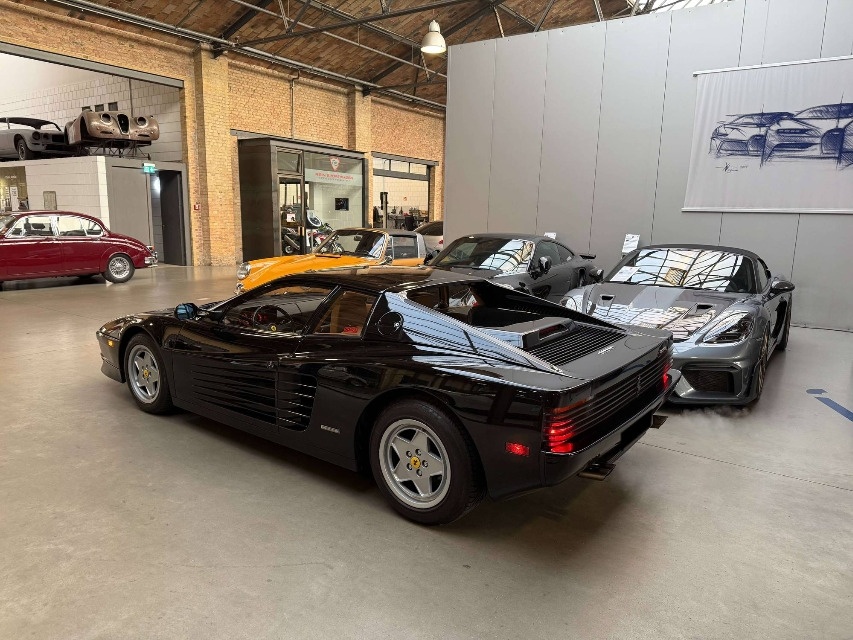 Ferrari Testarossa z roku 1989 - 3