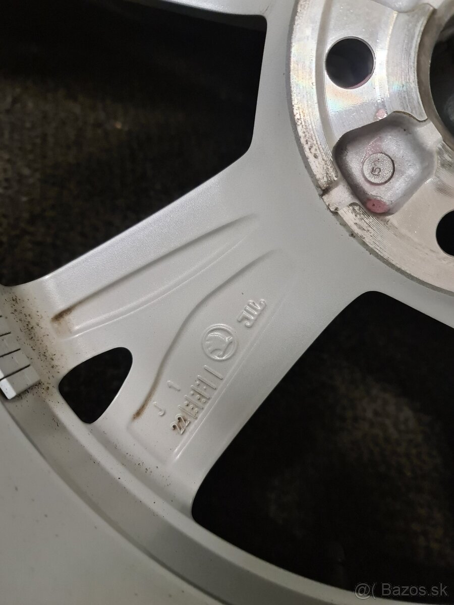 ŠKODA ORIGINAL SADA 5X112 R17 + 205/55 R17 - 3