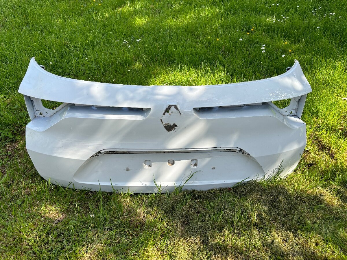 Kufrové dvere Renault Megane 4 2019 - 3