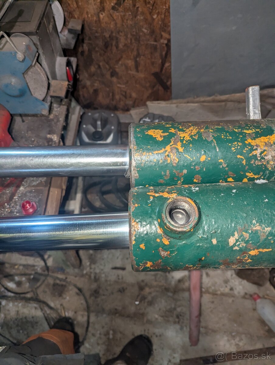 Predám hydraulické valce na klt - 3