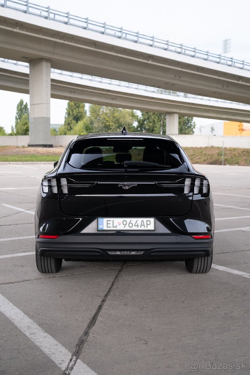 Ford Mustang Mach-E STD RWD 75kWh - odpocet DPH - 94% SoC - 3