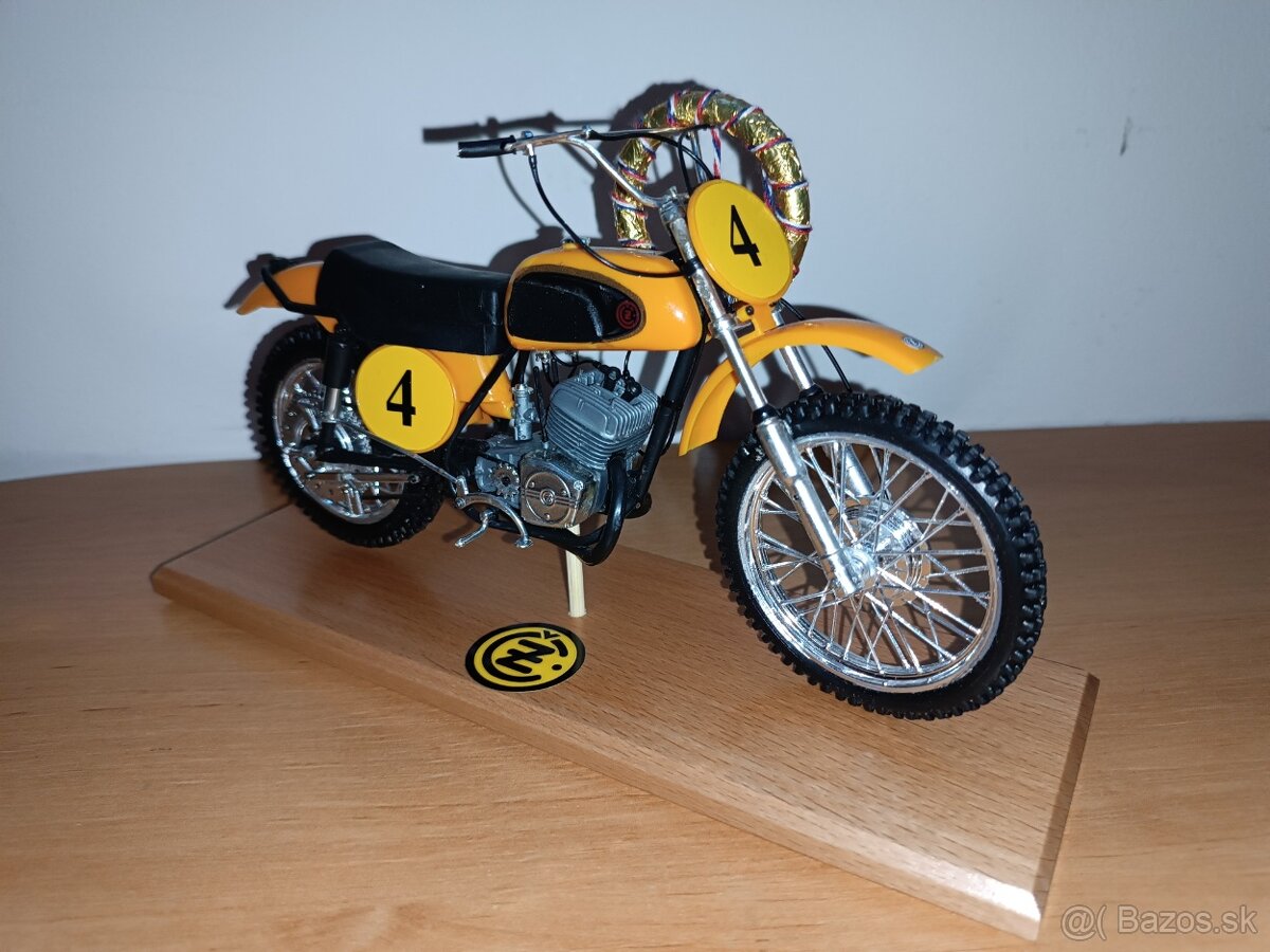 Koupím model ČZ - motokros - 3