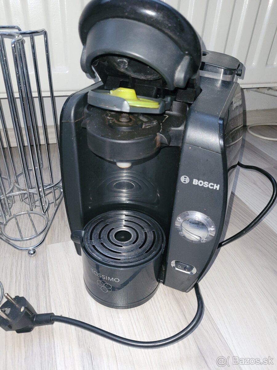 Tassimo + 2x stojan - 3
