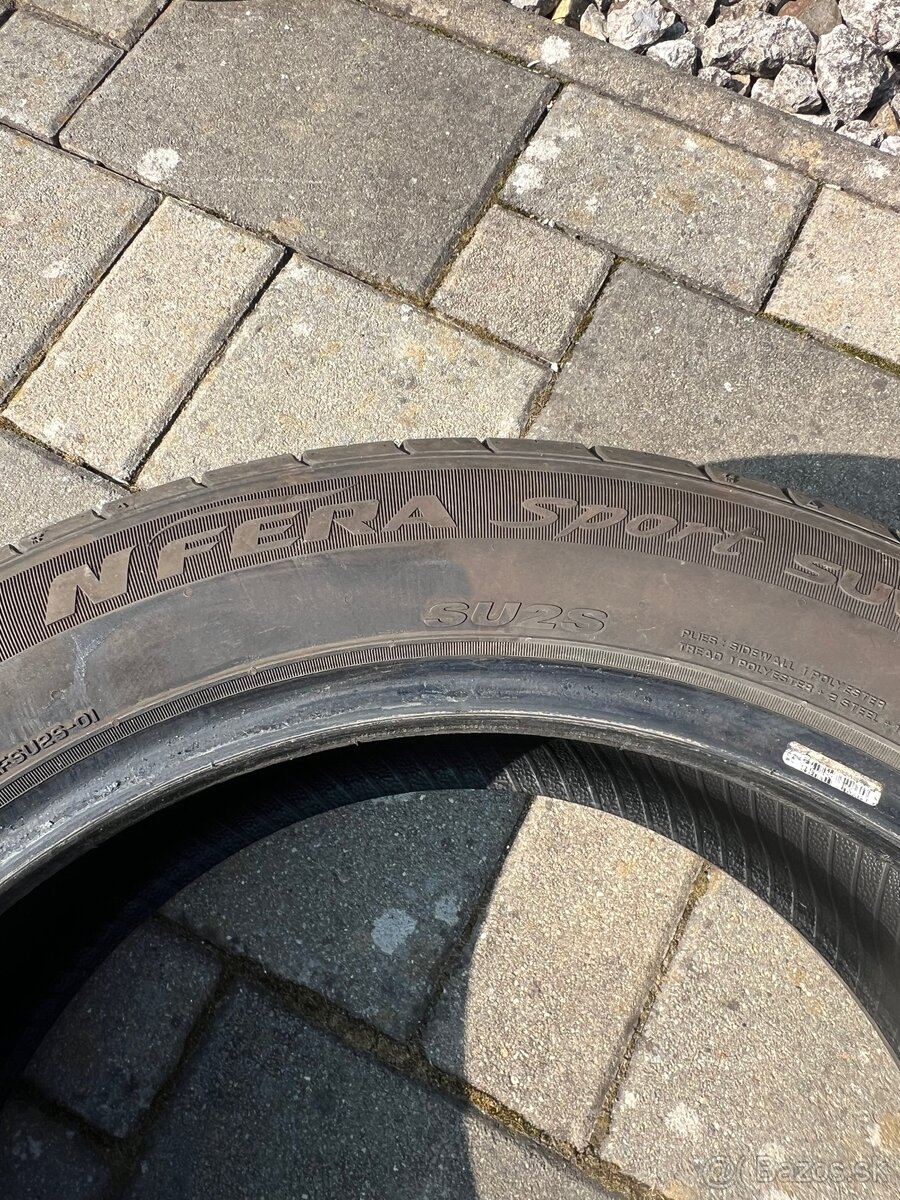 215/55 r18 letné 4kusy - 3