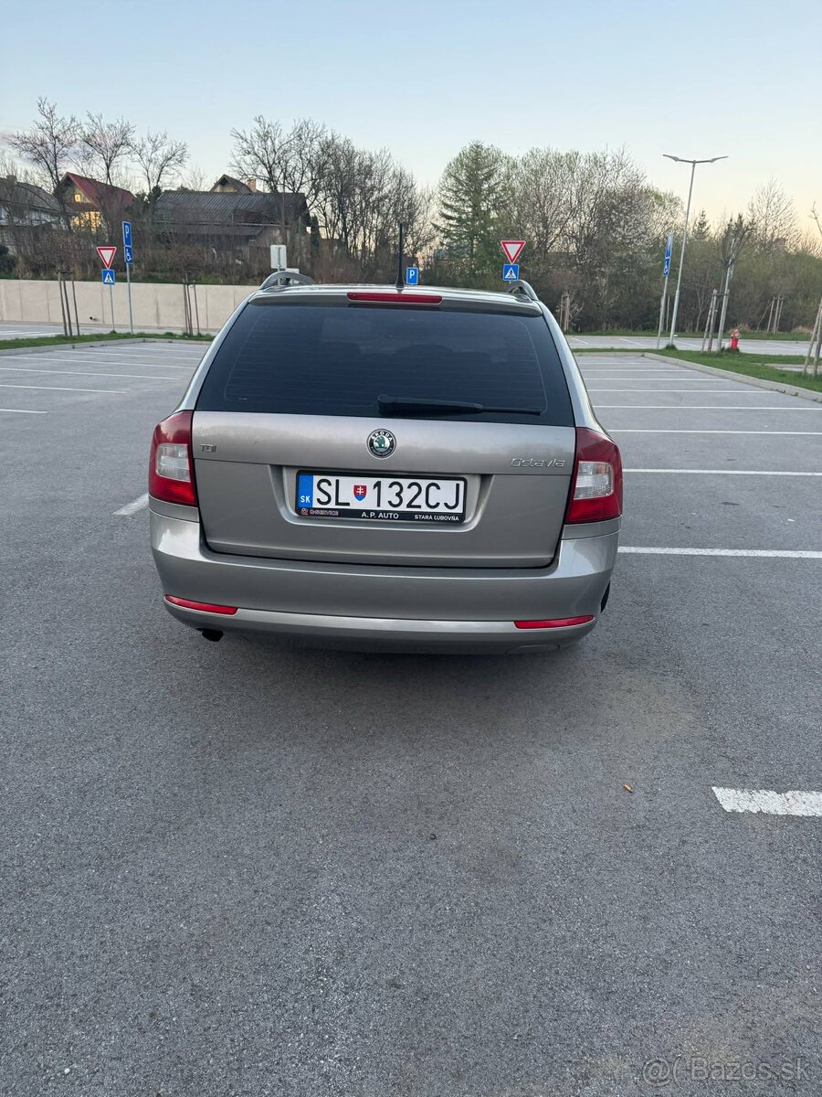 Škoda Octavia - 3