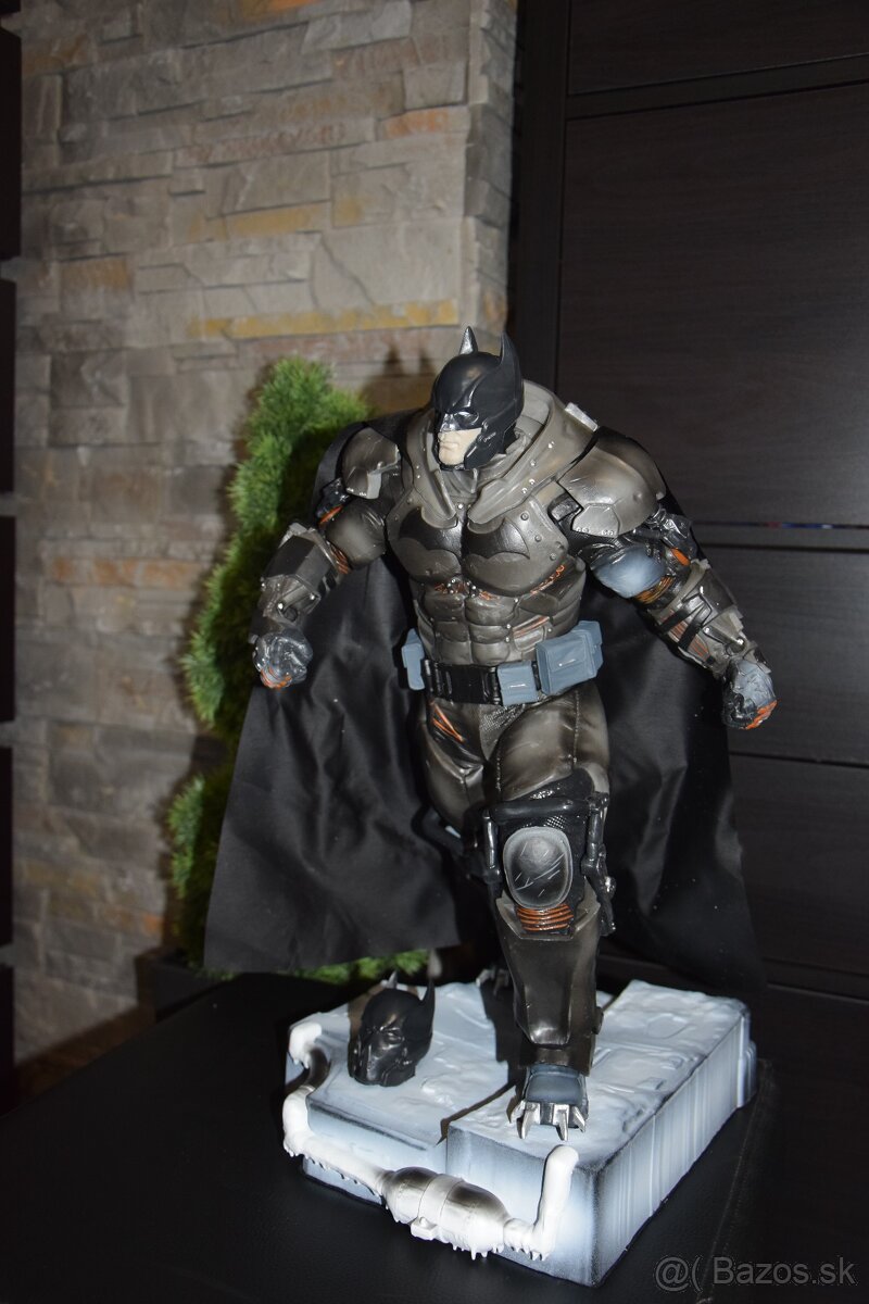 Batman Armored figurka - 3