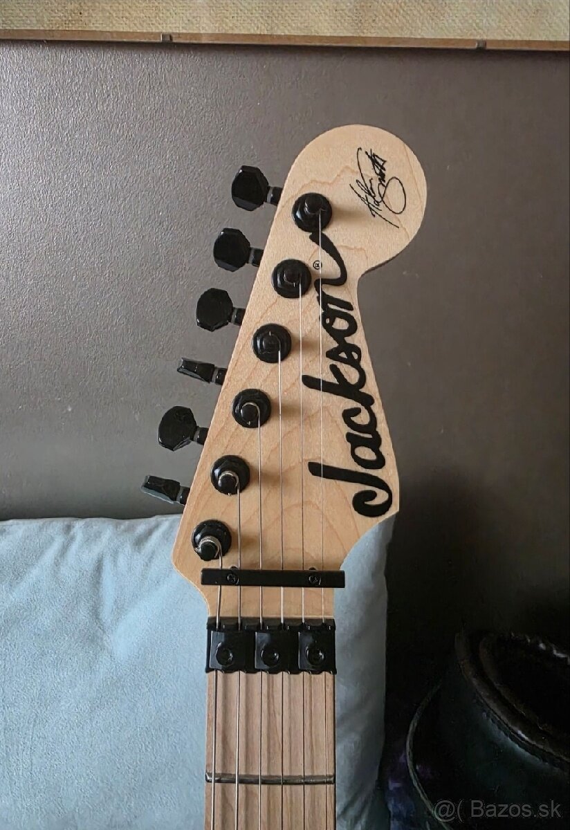 Jackson SDX Adrian Smith signature - 3