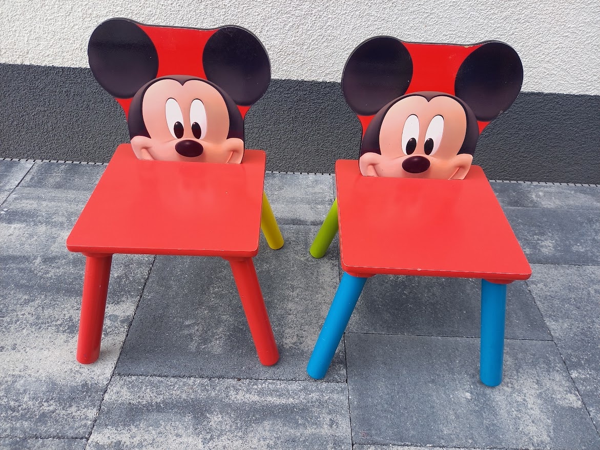 Detský drevený stôl so stoličkami Mickey Mouse - 3