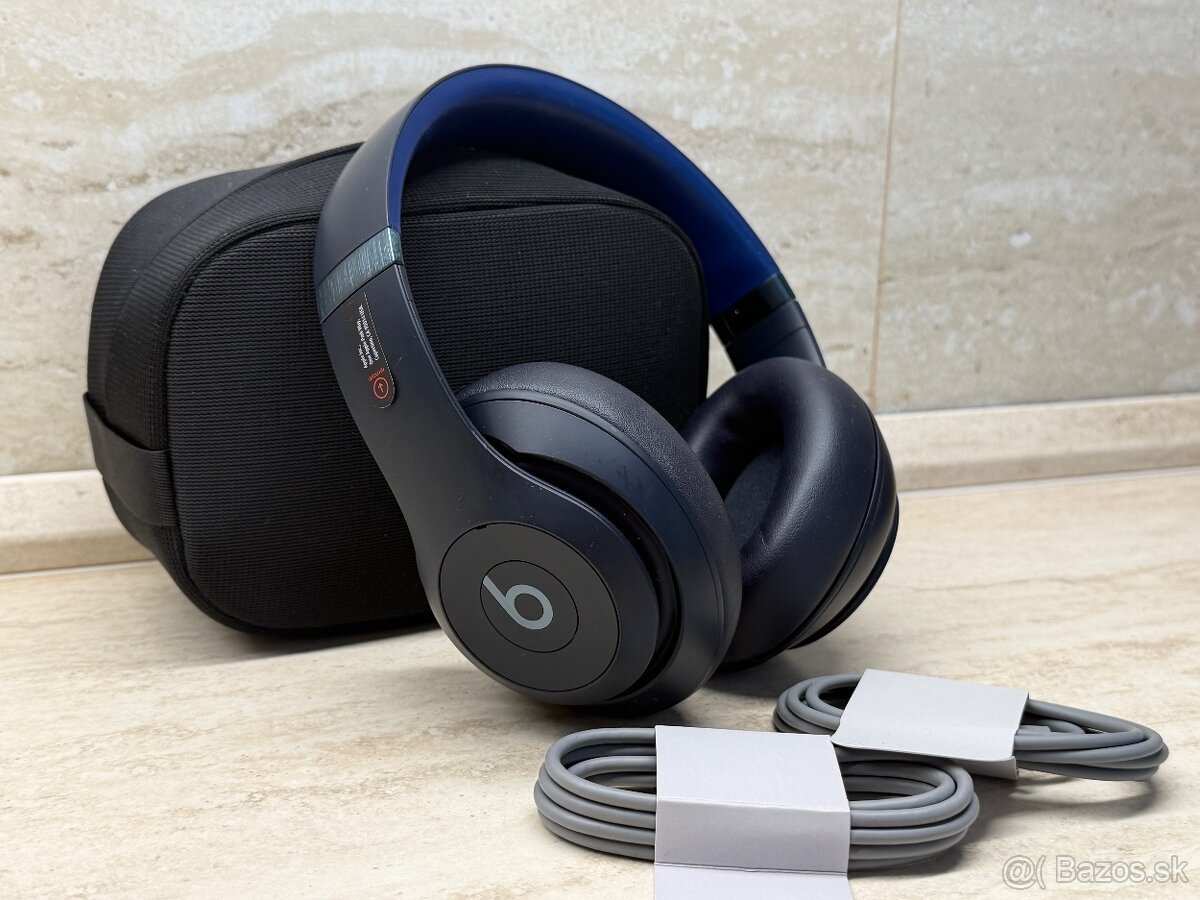 Beats Studio Pro Blue - 3