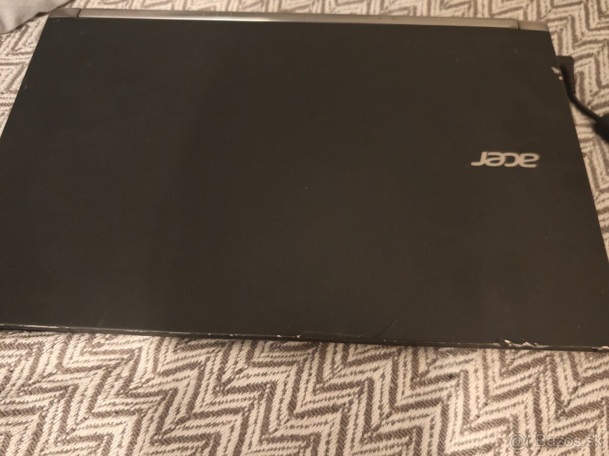 Acer V15 Nitro - 3