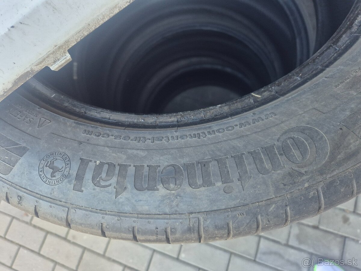 Predam letne pneu.235 55r18 - 3