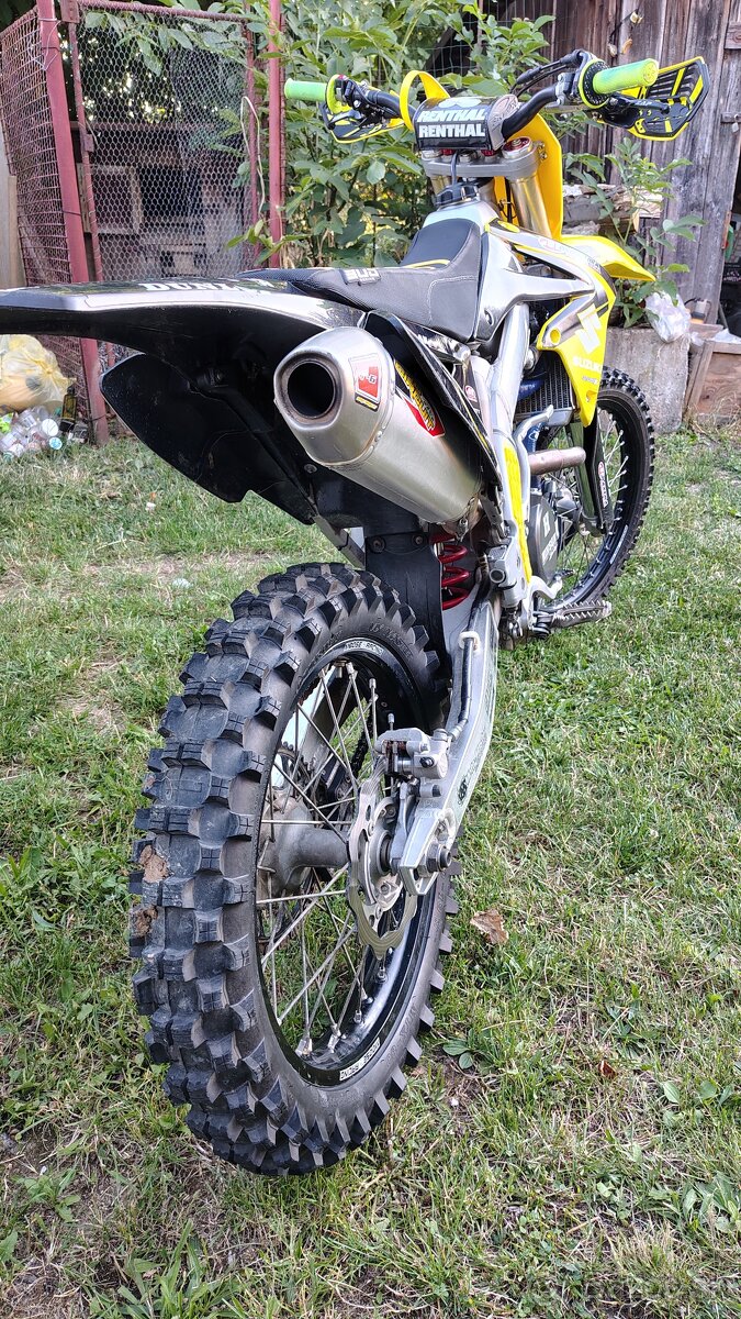 Suzuki RMZ 250