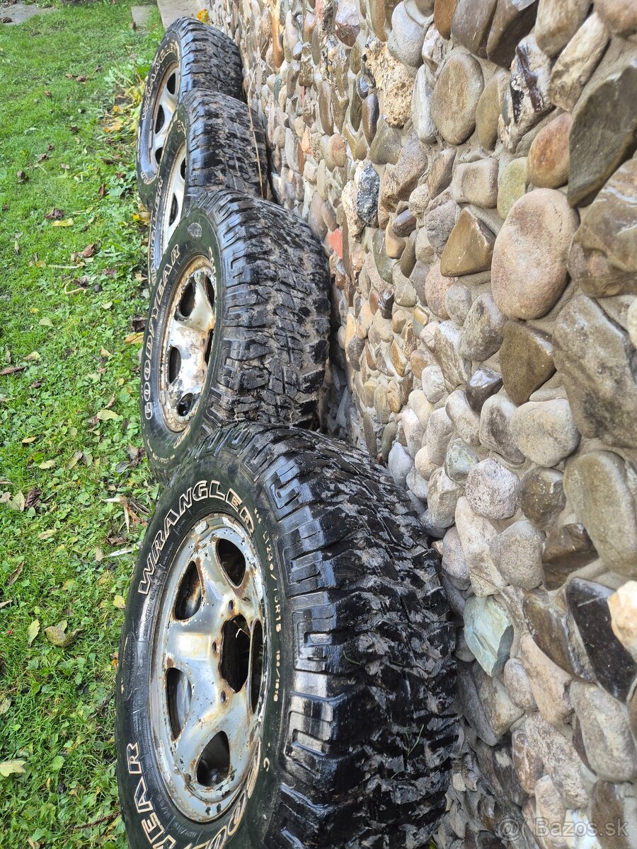 Pneumatiky 235/75 R15 - 3